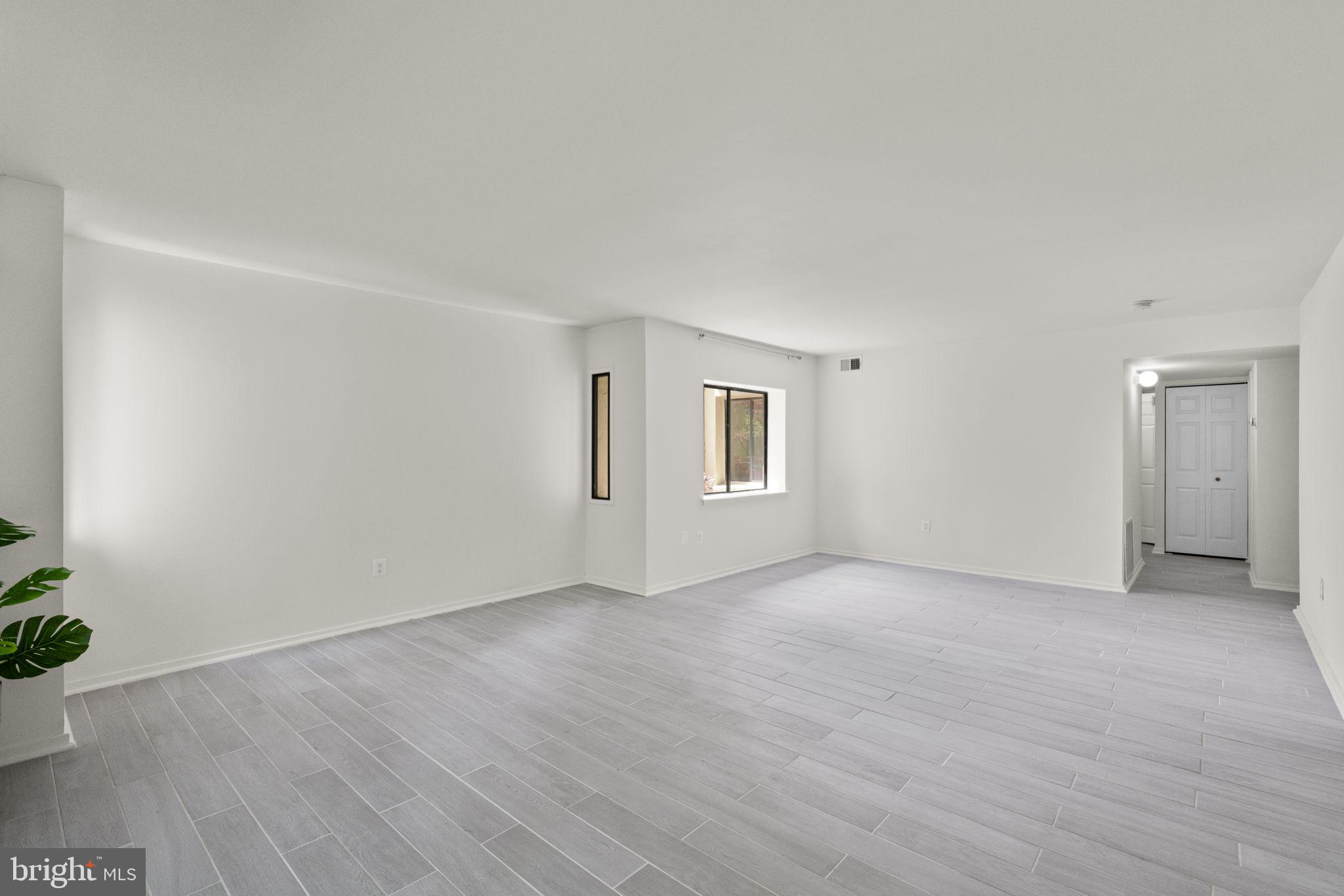 DEERING WOODS - Residential