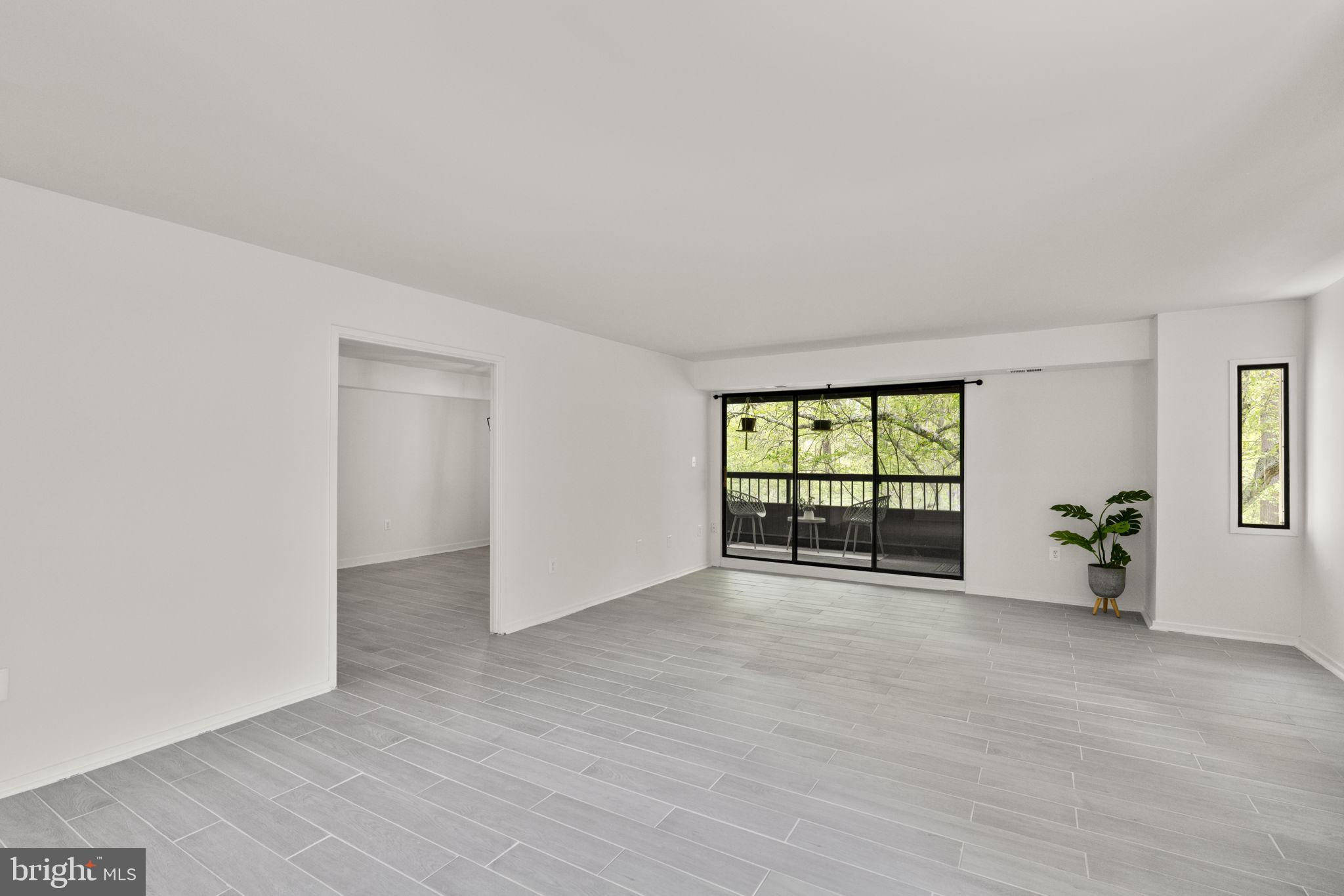 DEERING WOODS - Residential