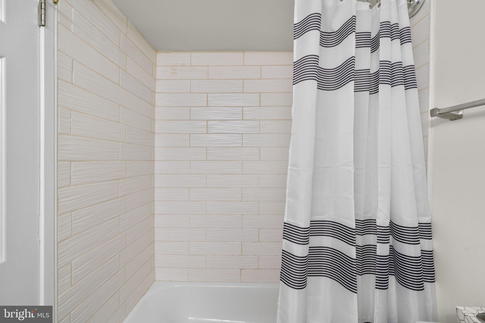 DEERING WOODS - Residential