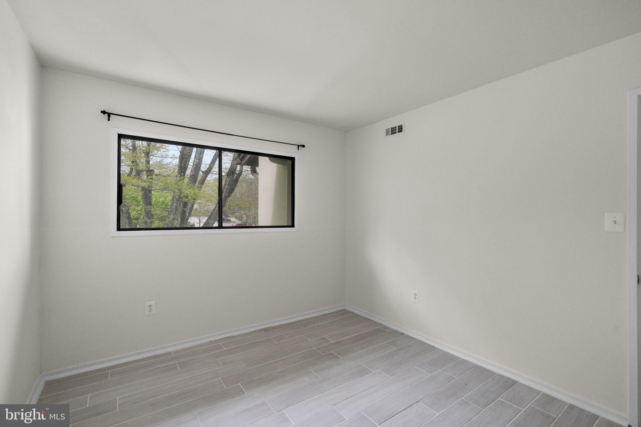 DEERING WOODS - Residential