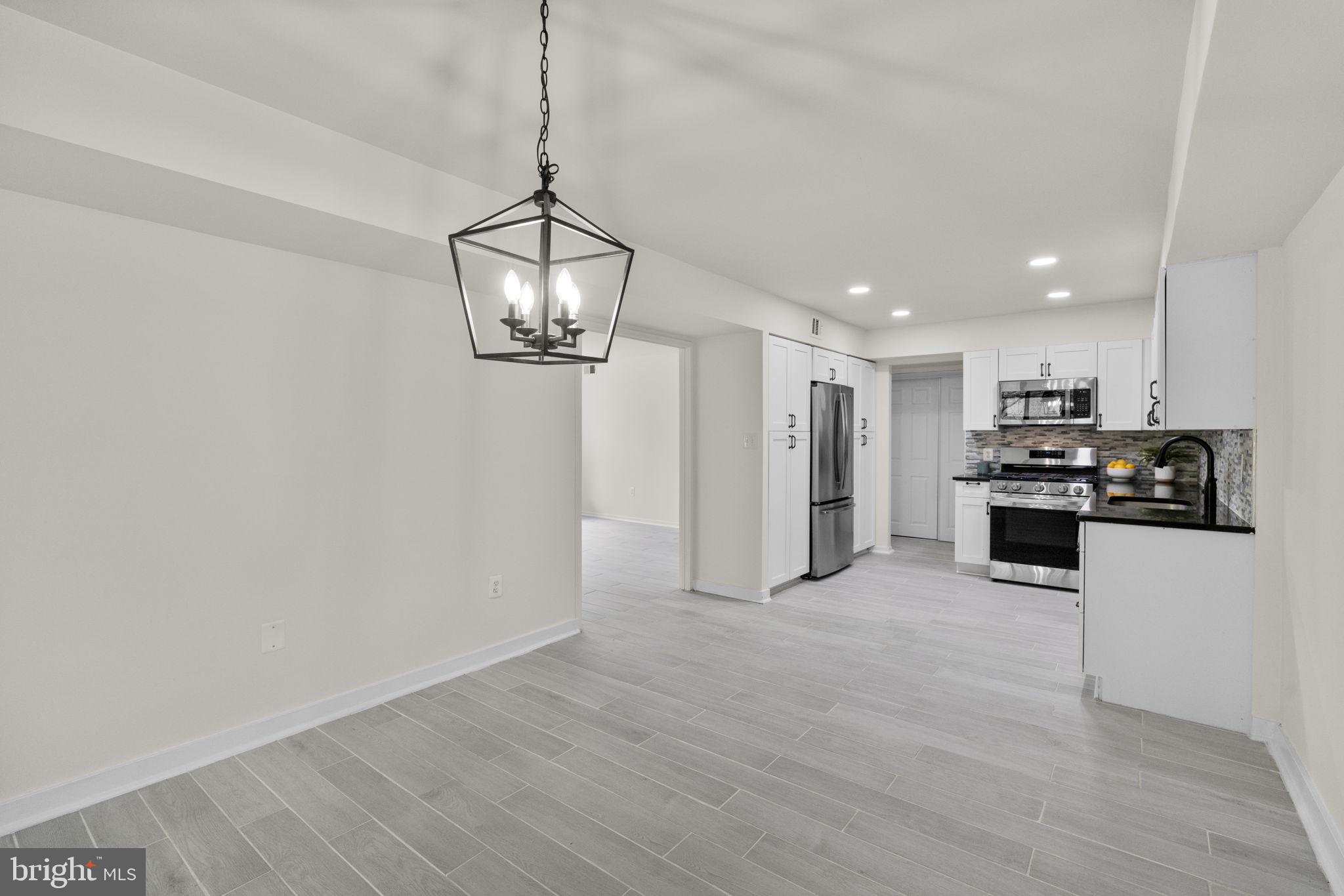 DEERING WOODS - Residential