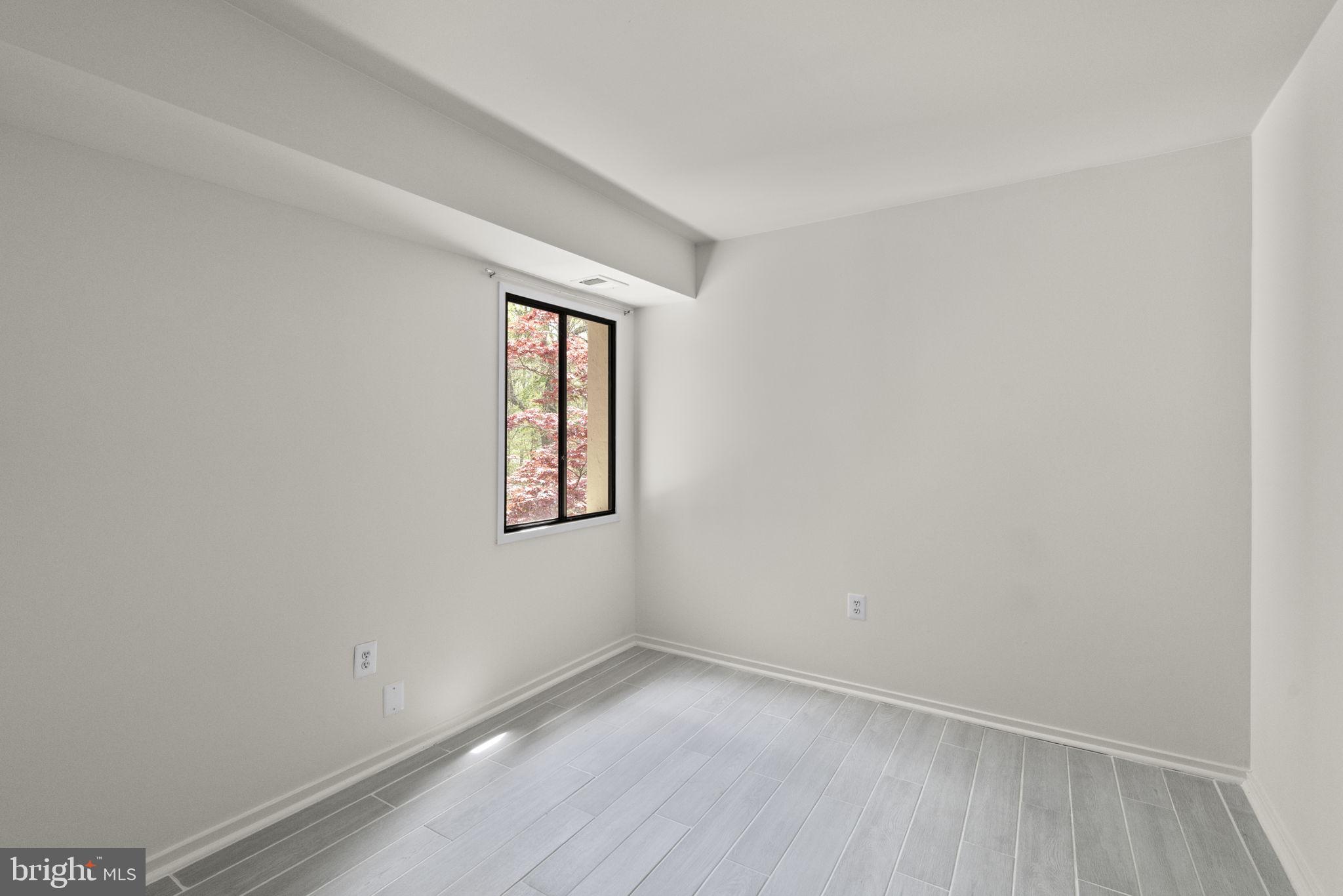 DEERING WOODS - Residential