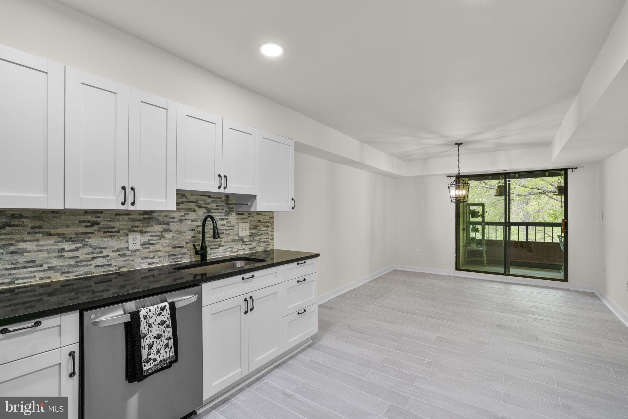 DEERING WOODS - Residential