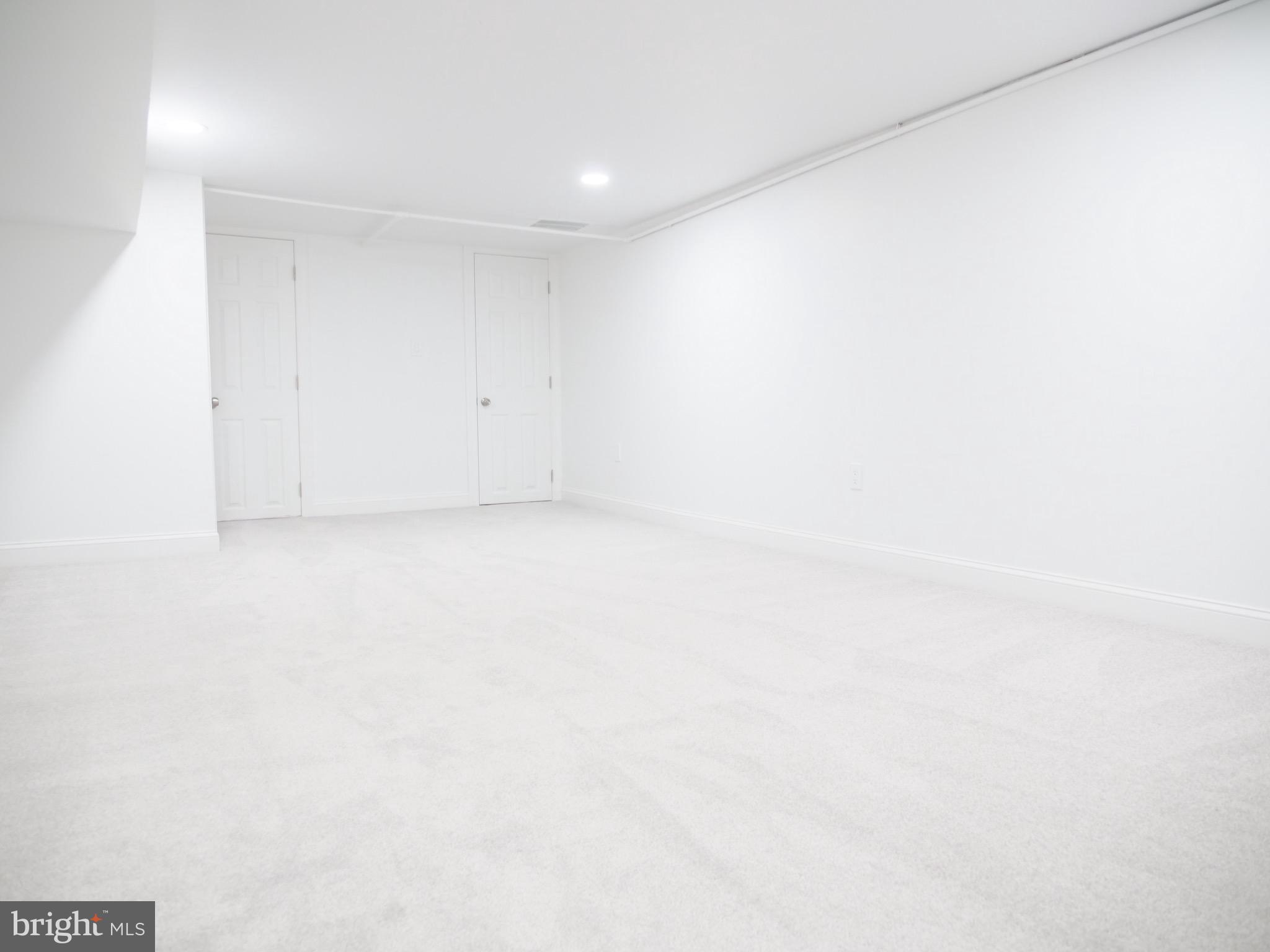 WEST OAK LANE - Residential