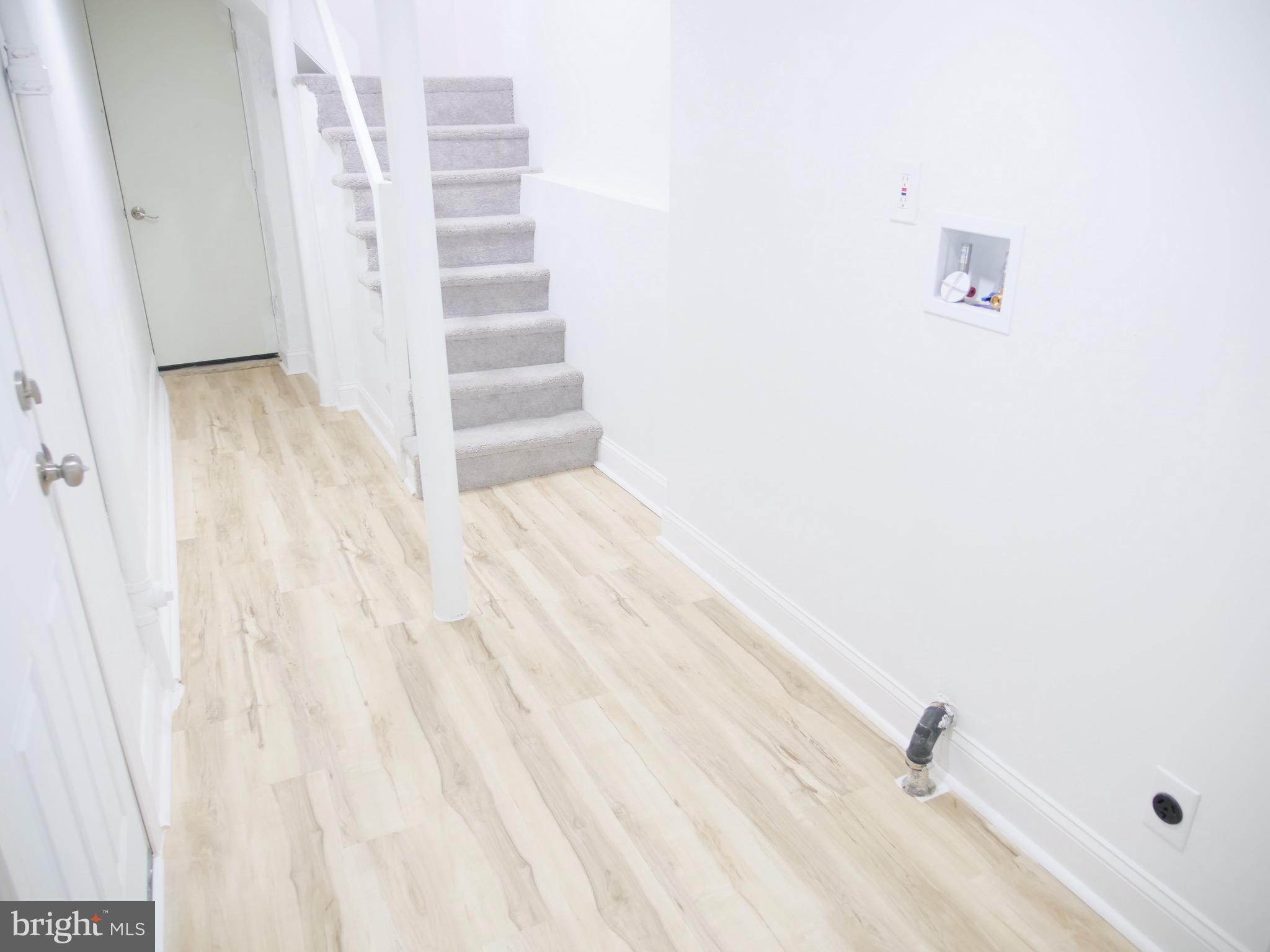 WEST OAK LANE - Residential