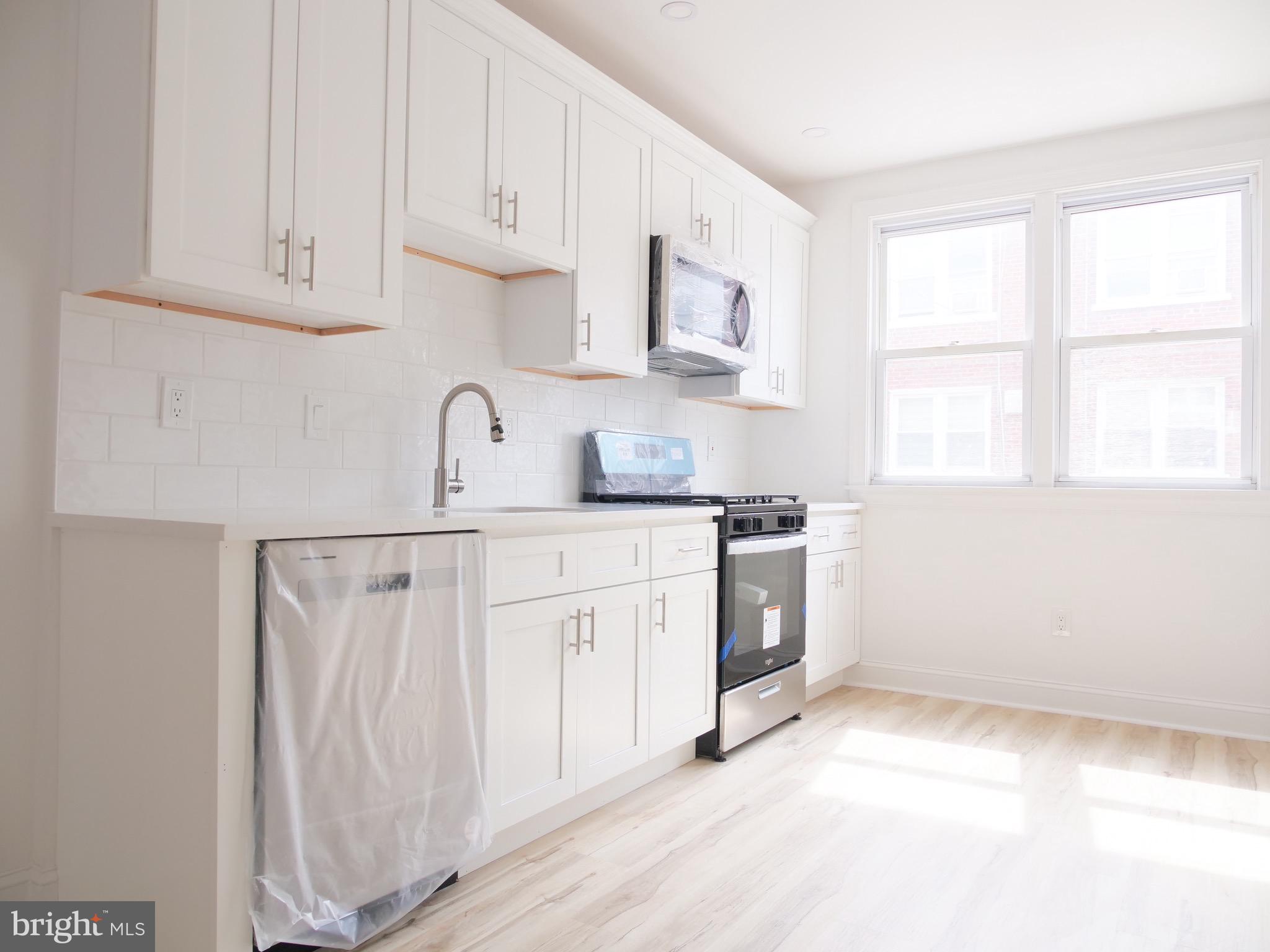 WEST OAK LANE - Residential