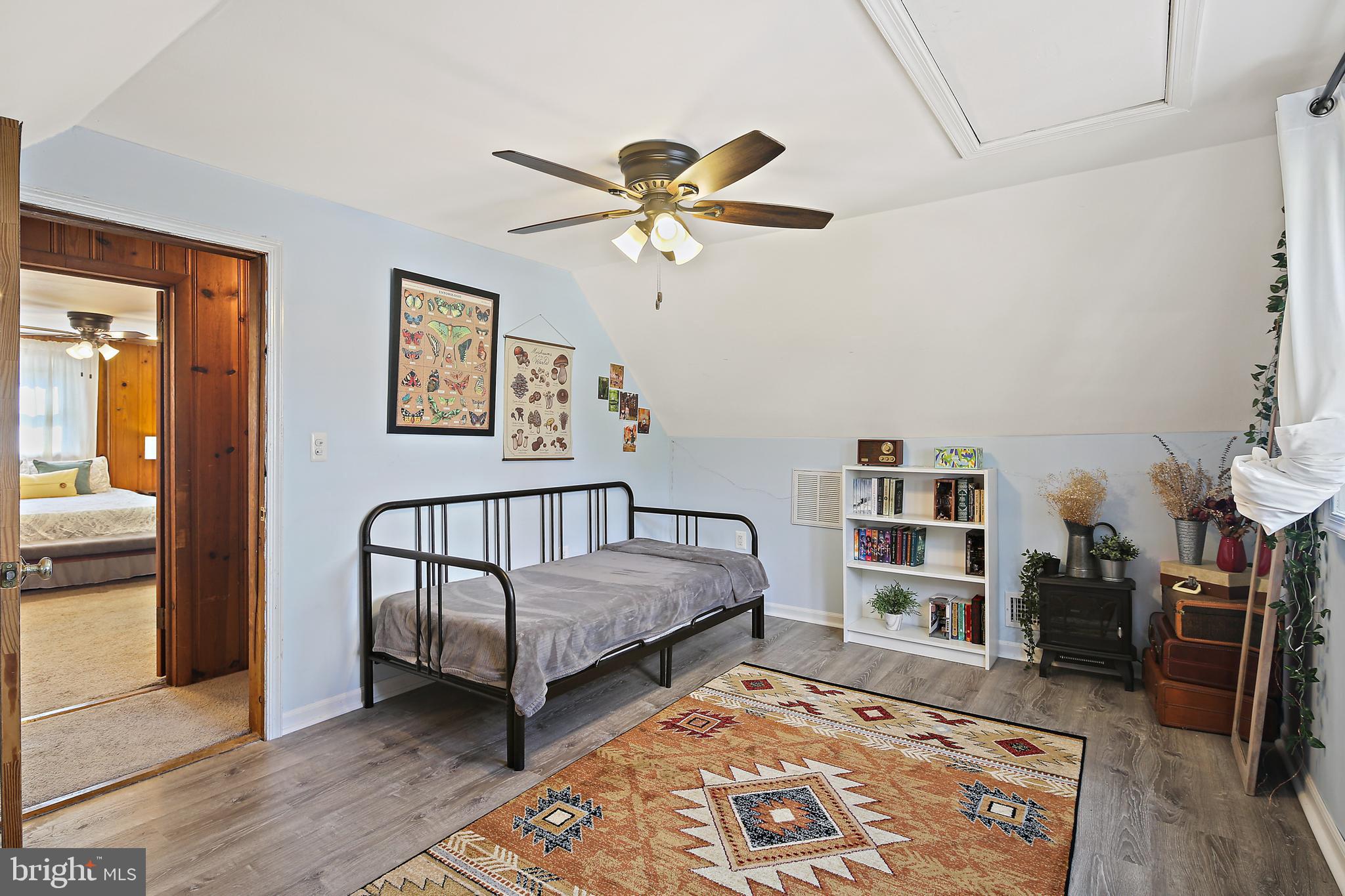 KNOLLWOOD - Residential