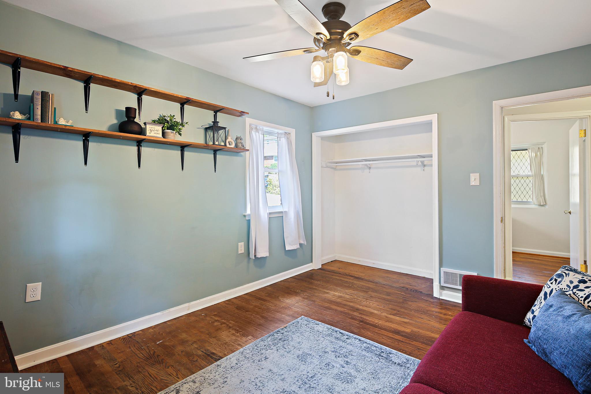 KNOLLWOOD - Residential