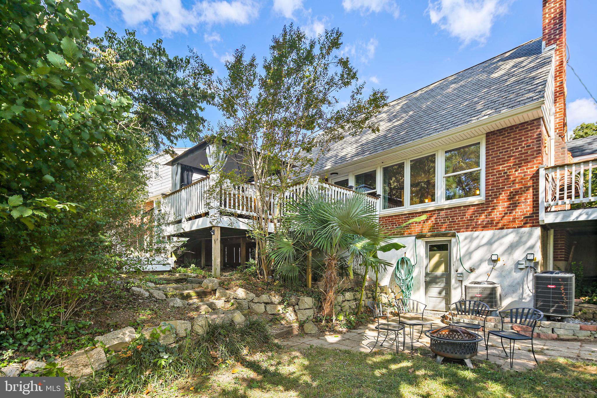 KNOLLWOOD - Residential