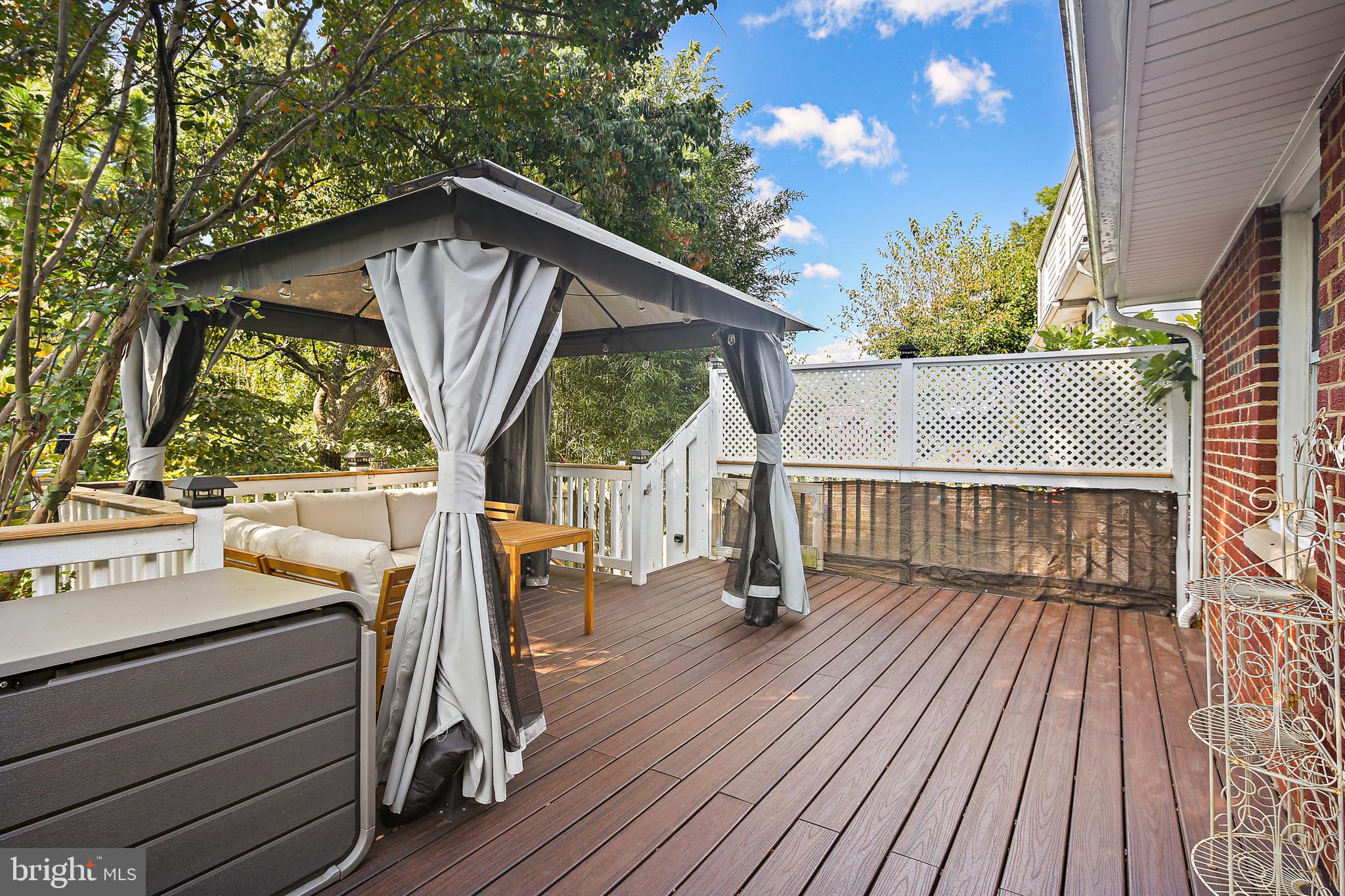 KNOLLWOOD - Residential