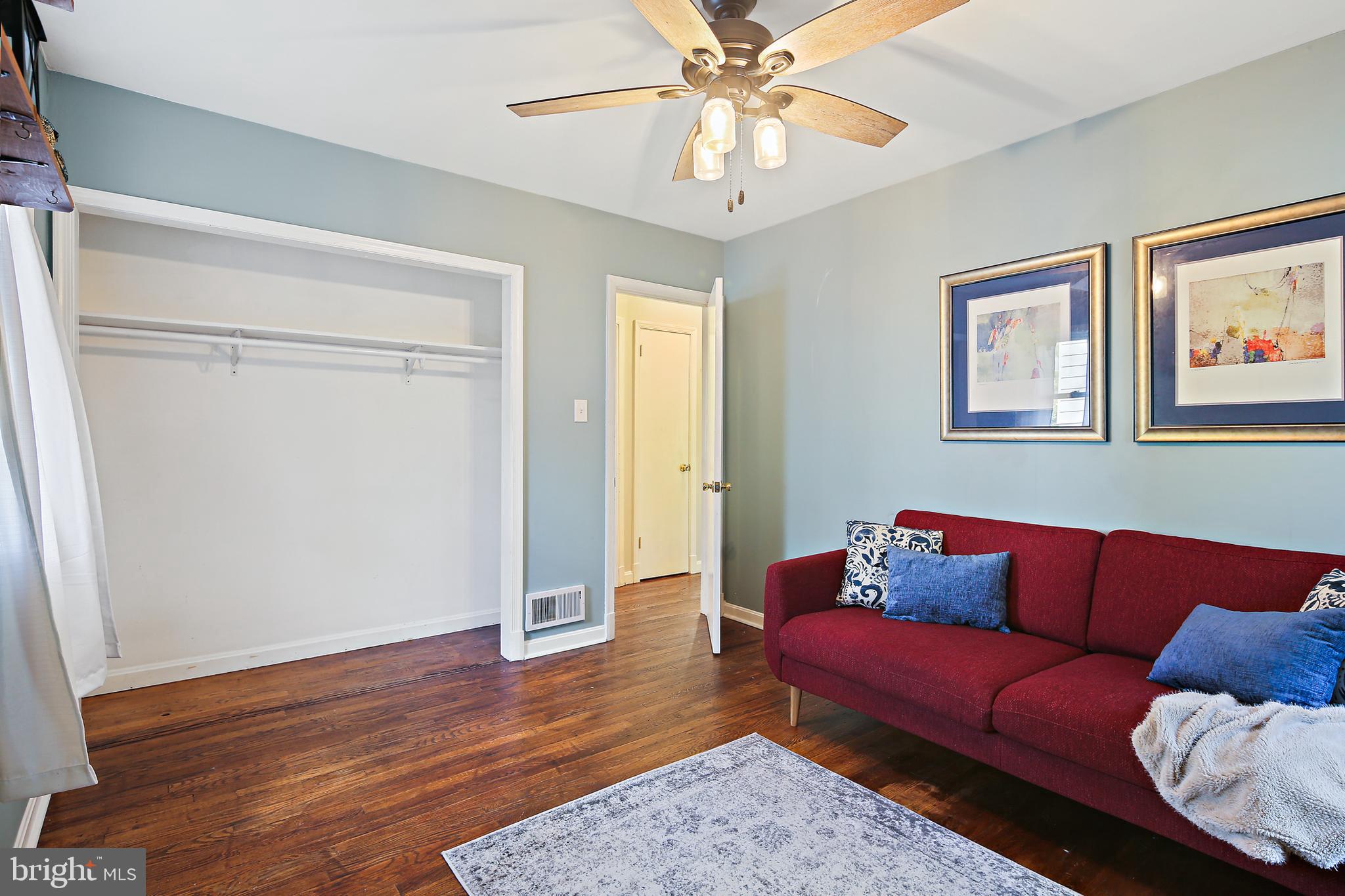 KNOLLWOOD - Residential