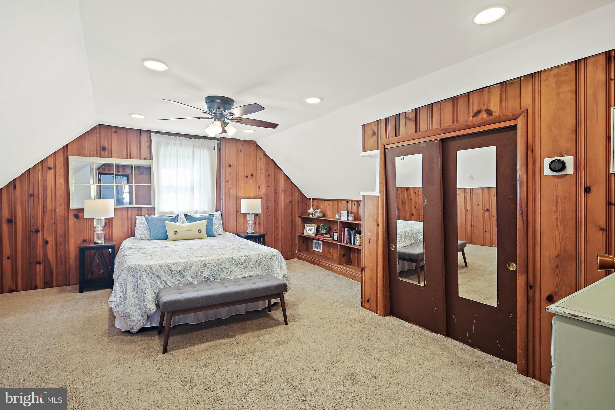 KNOLLWOOD - Residential