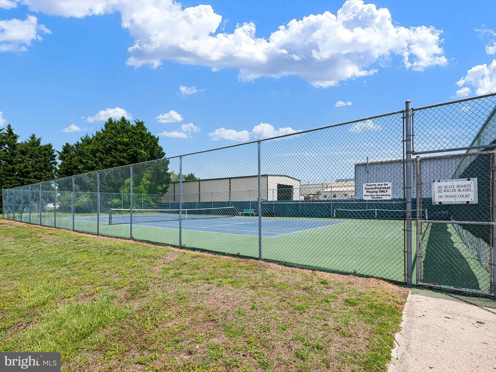 Ocean View, Delaware 19970, United States, 3 Bedrooms Bedrooms, ,2 BathroomsBathrooms,Residential,Contingent,125990