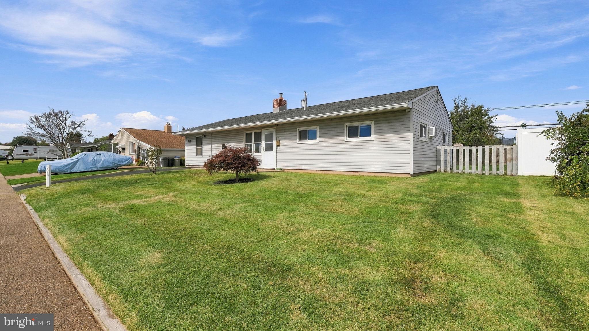 168 FARMBROOK DRIVE