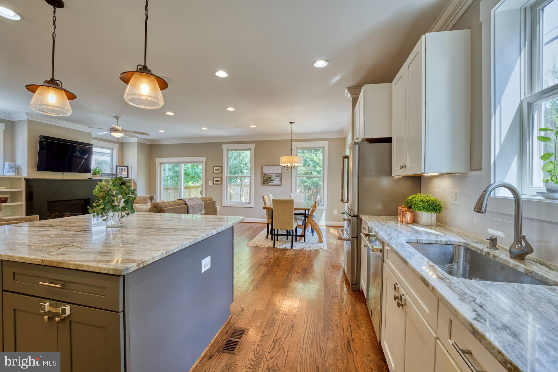 FALLS CHURCH CITY - Residential