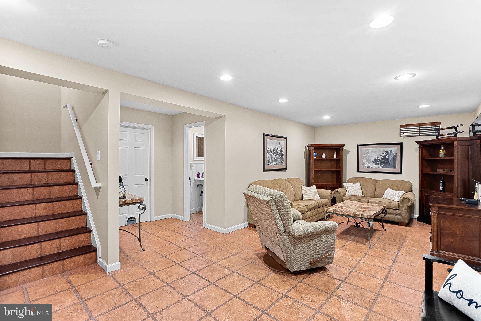 BELMONT GREENE - Residential Lease