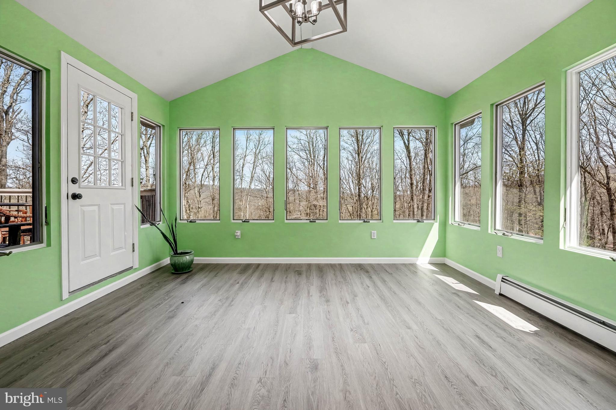 DEER RUN - Residential