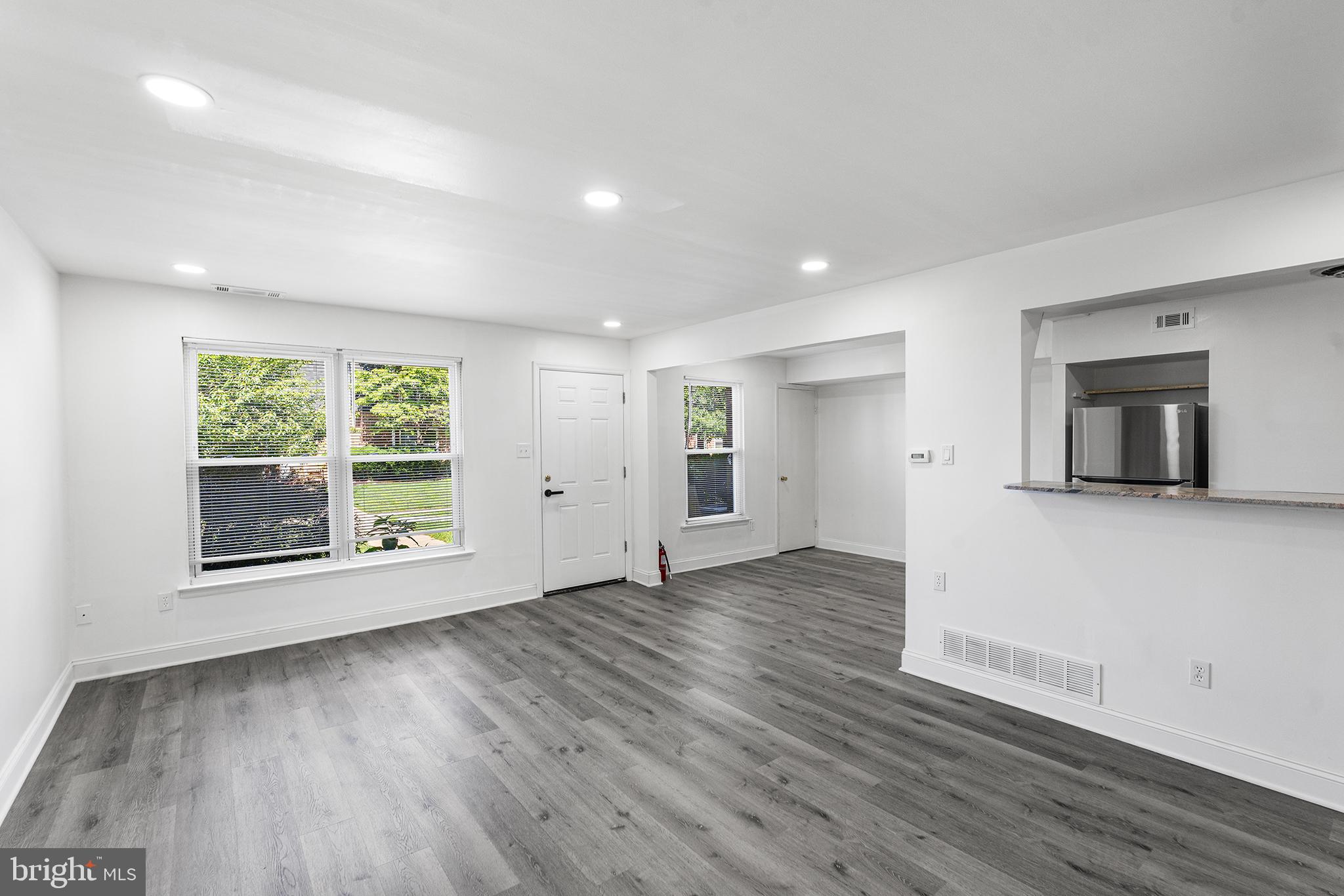 1032 HARBOUR DRIVE 1032