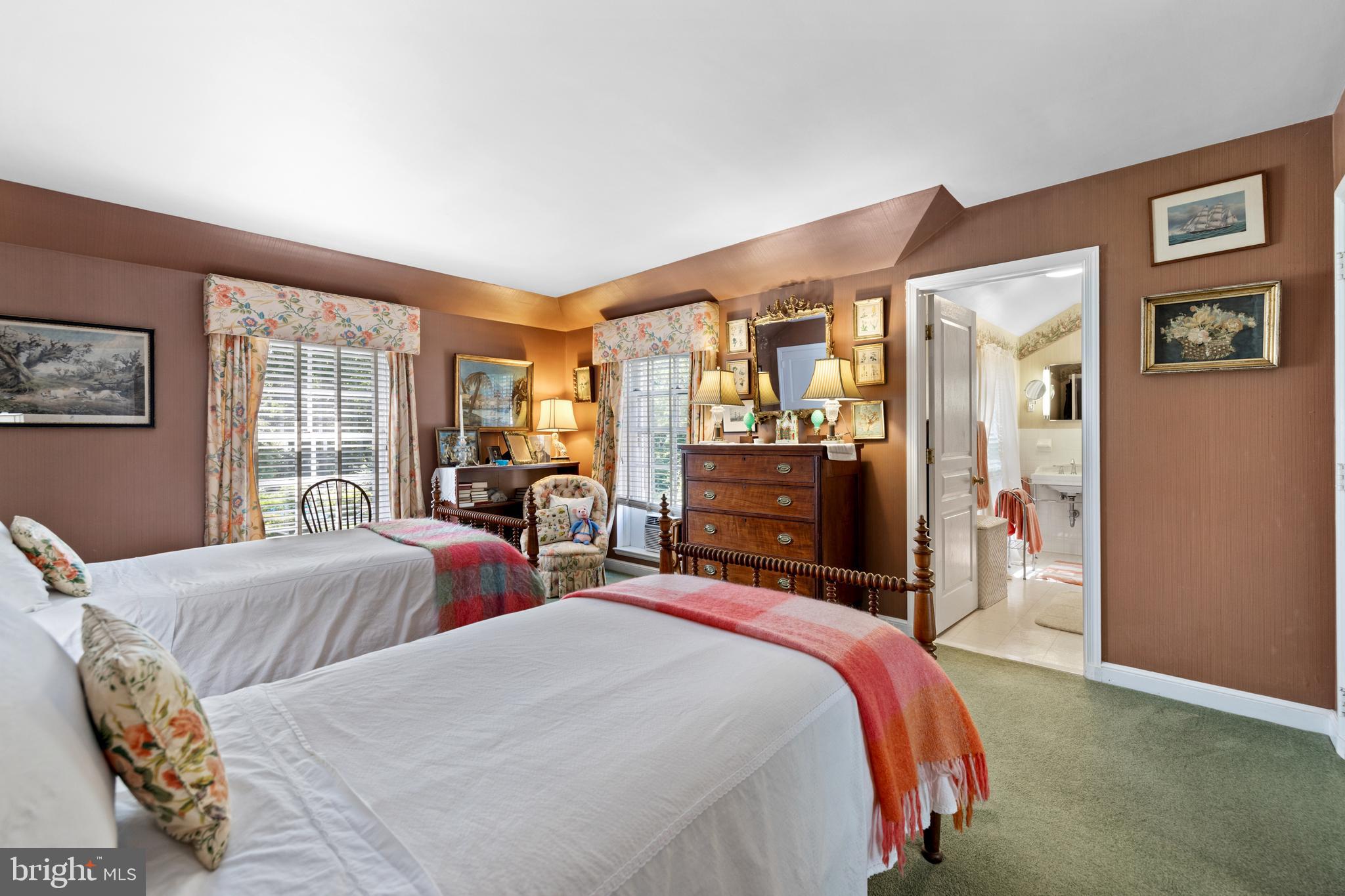 CAVES VALLEY - Residential