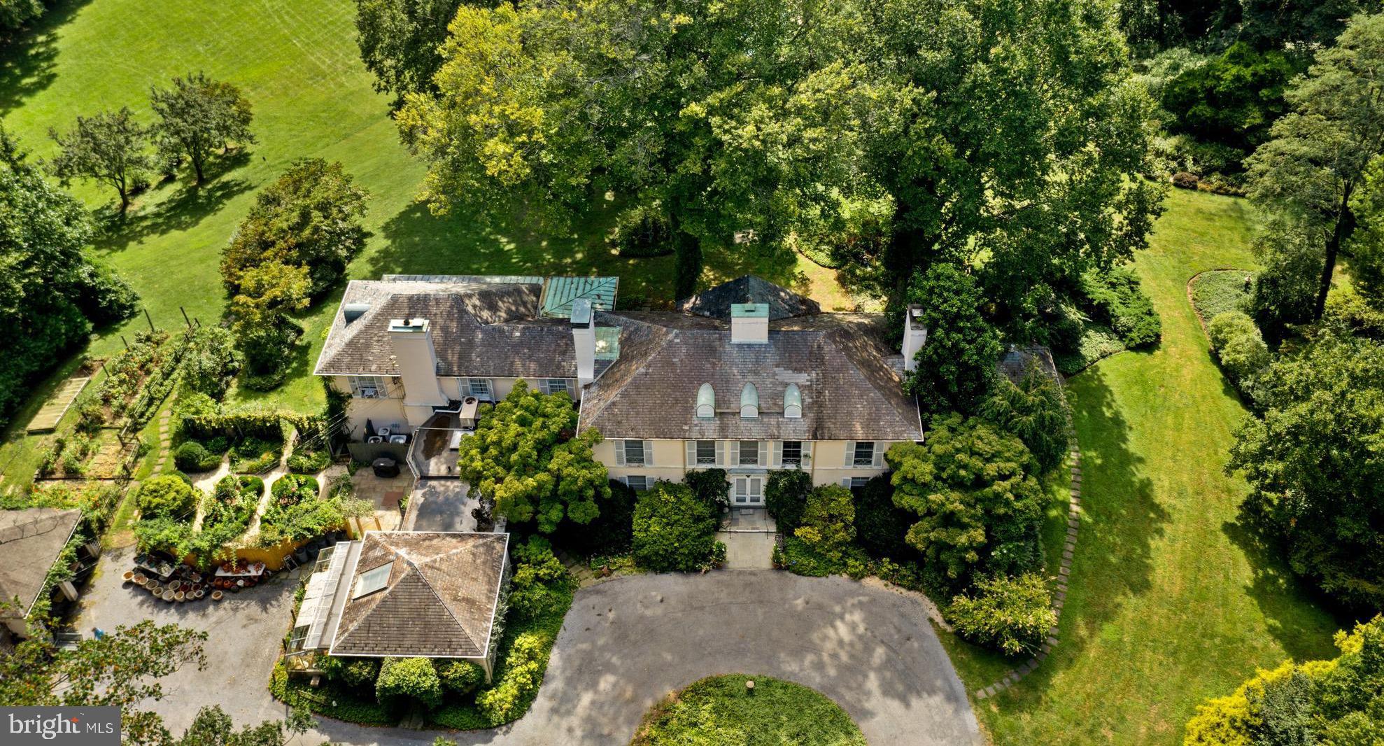 CAVES VALLEY - Residential