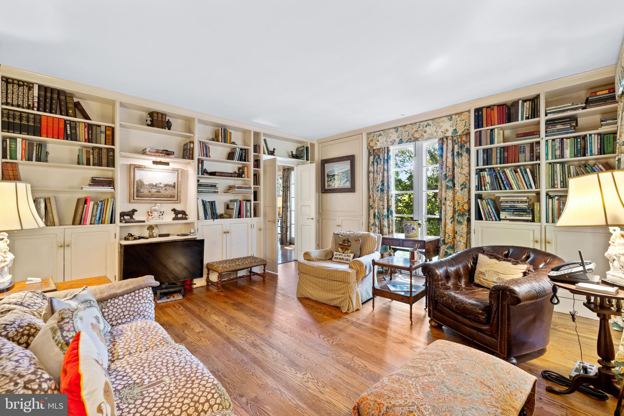 CAVES VALLEY - Residential