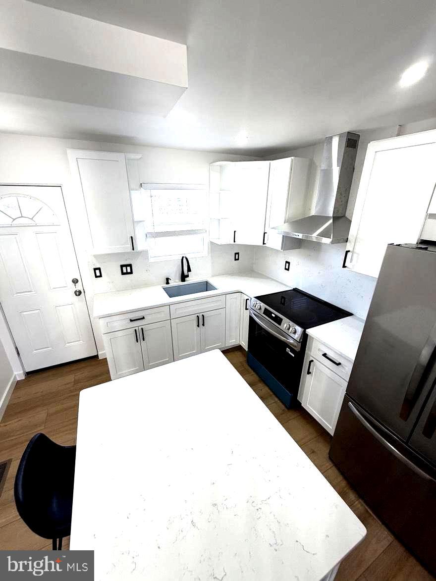 PORT RICHMOND - Residential