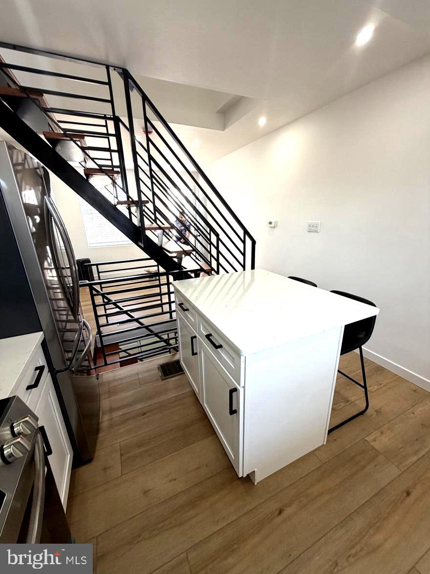 1915 E SELTZER STREET