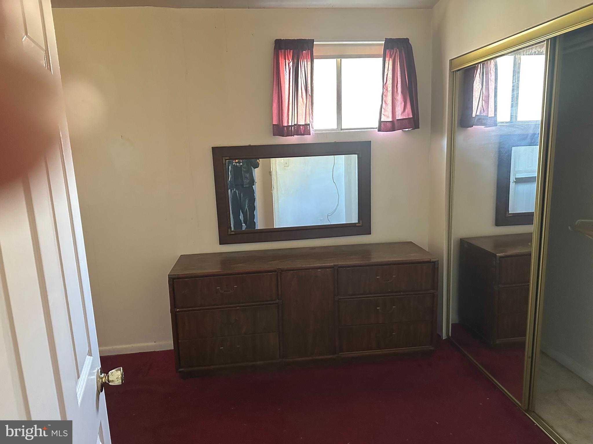 MILL POINT - Residential