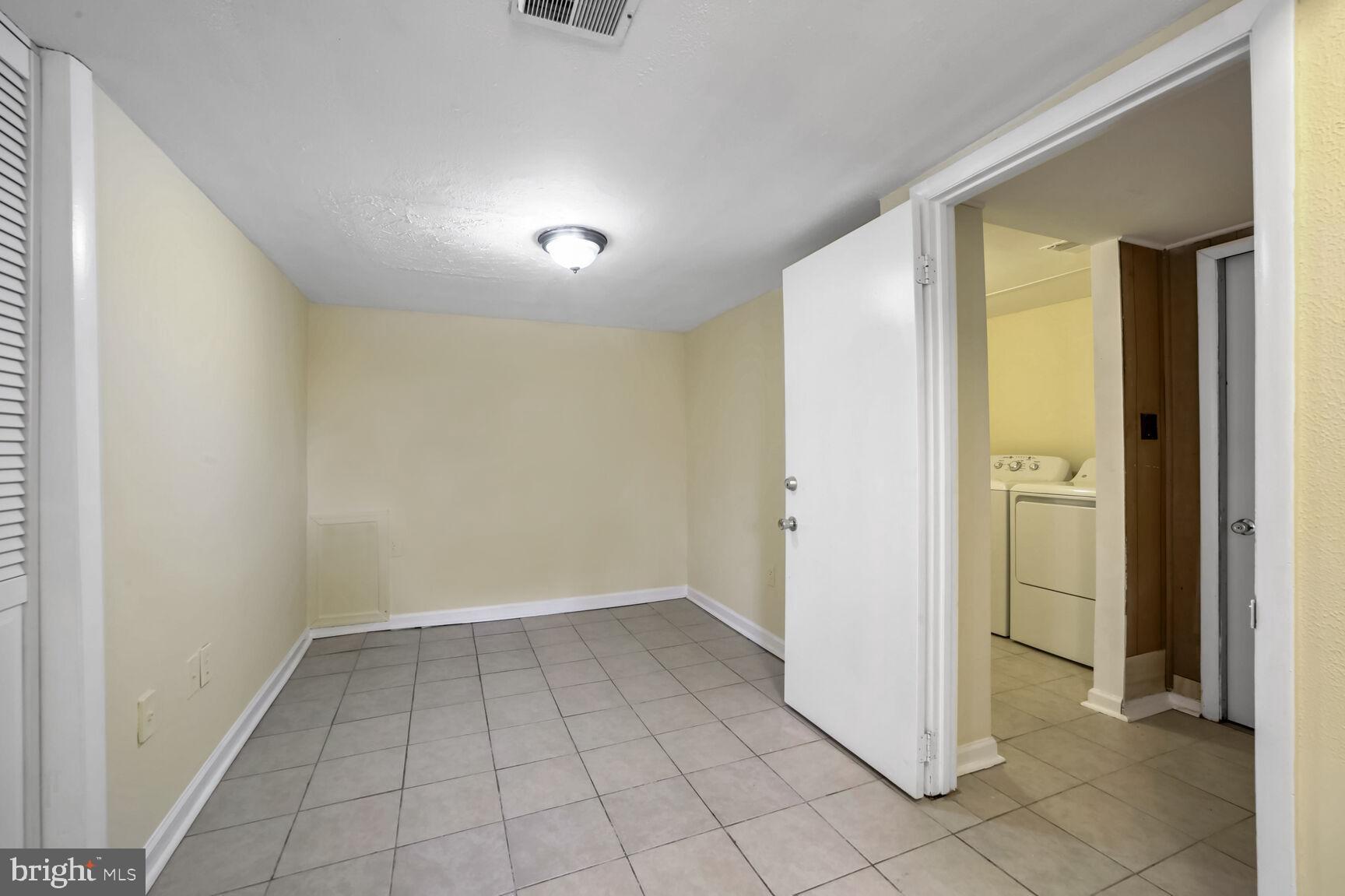 BERWYN HEIGHTS - Residential