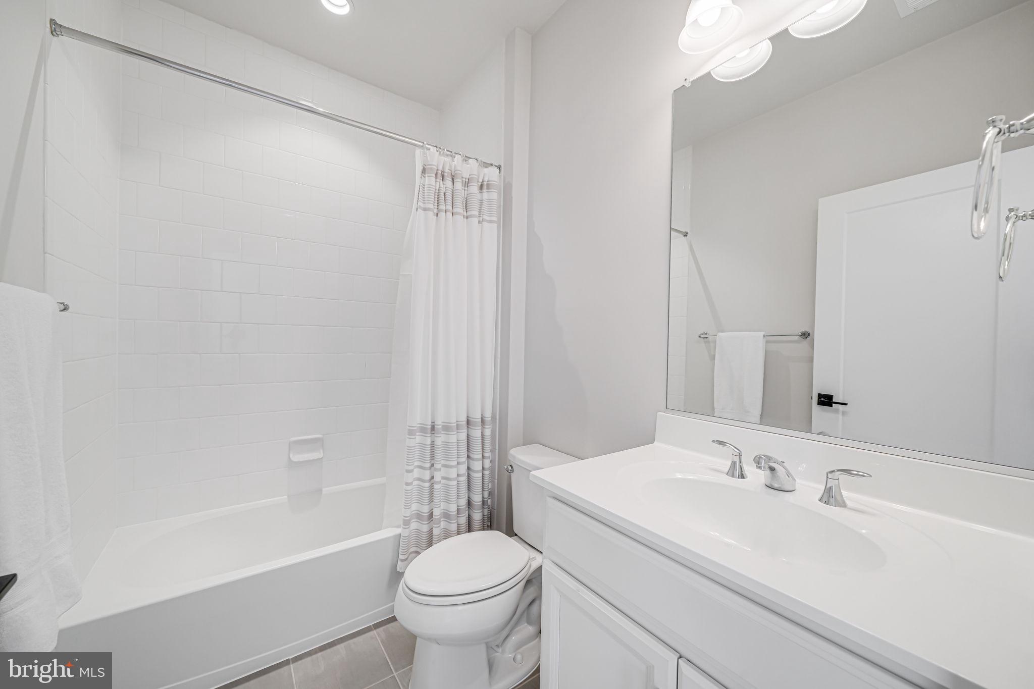 DOMINION VALLEY COUNTRY CLUB - Residential