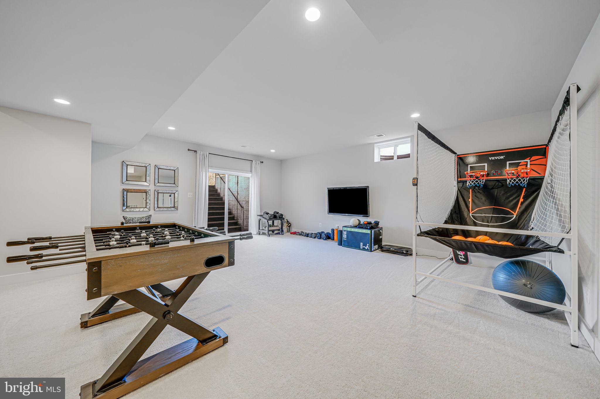 DOMINION VALLEY COUNTRY CLUB - Residential