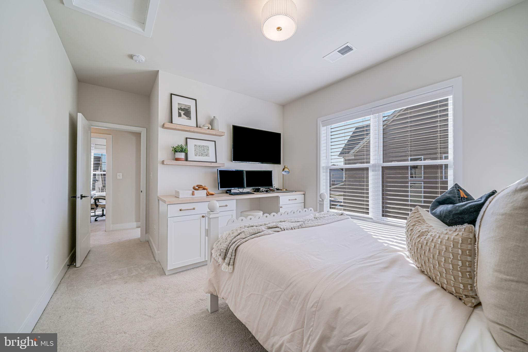 DOMINION VALLEY COUNTRY CLUB - Residential