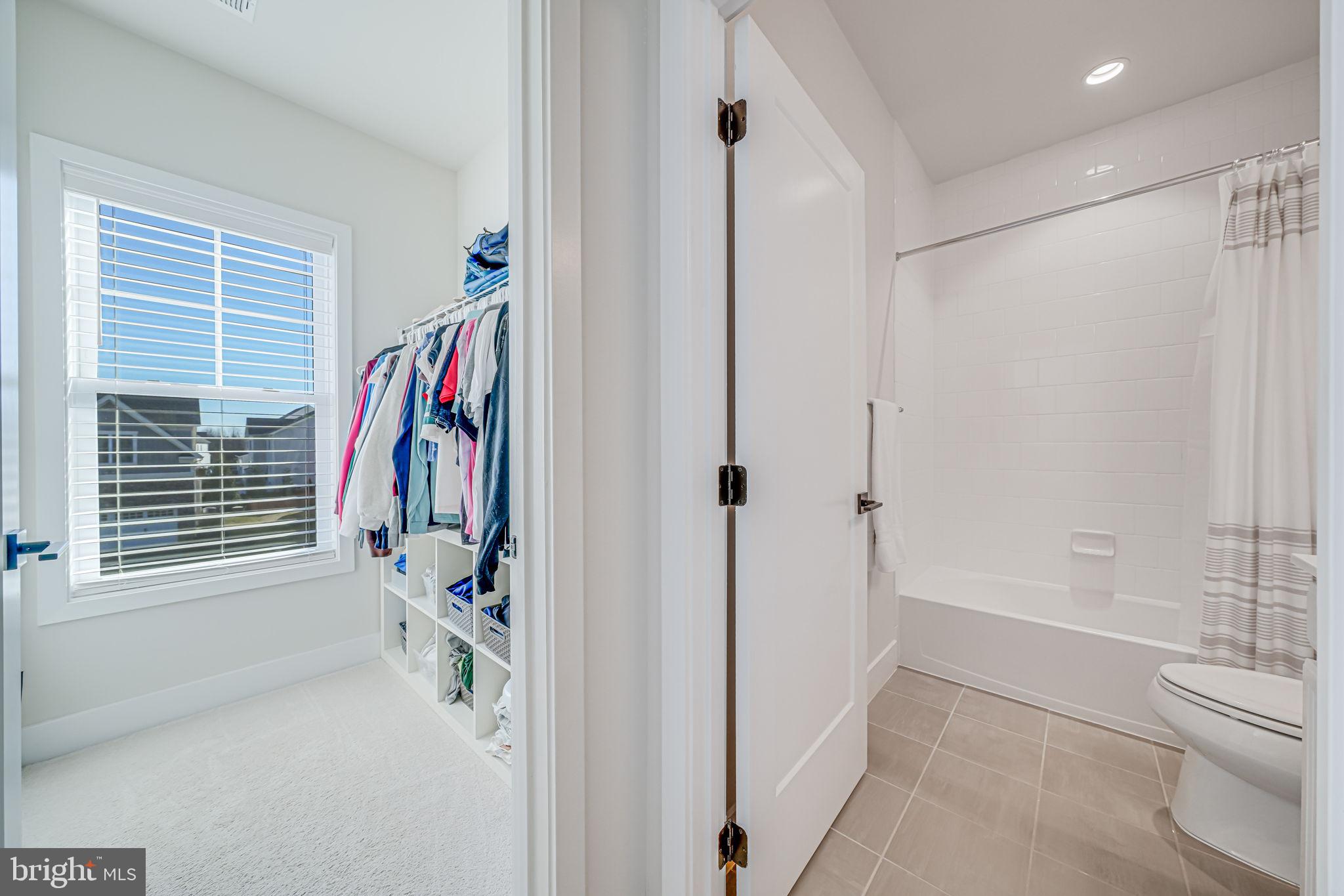 DOMINION VALLEY COUNTRY CLUB - Residential