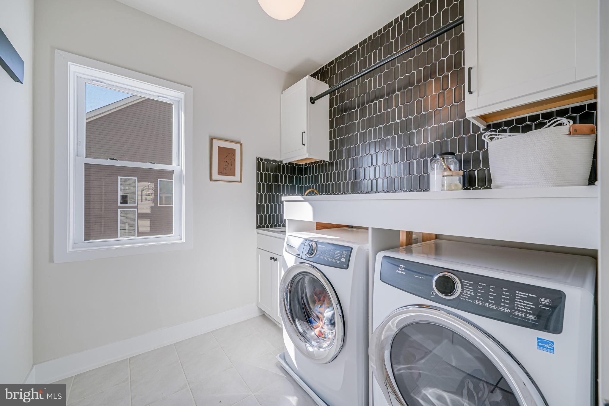 DOMINION VALLEY COUNTRY CLUB - Residential