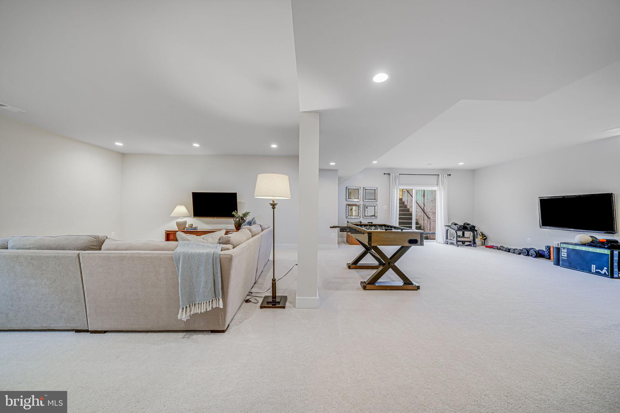 DOMINION VALLEY COUNTRY CLUB - Residential