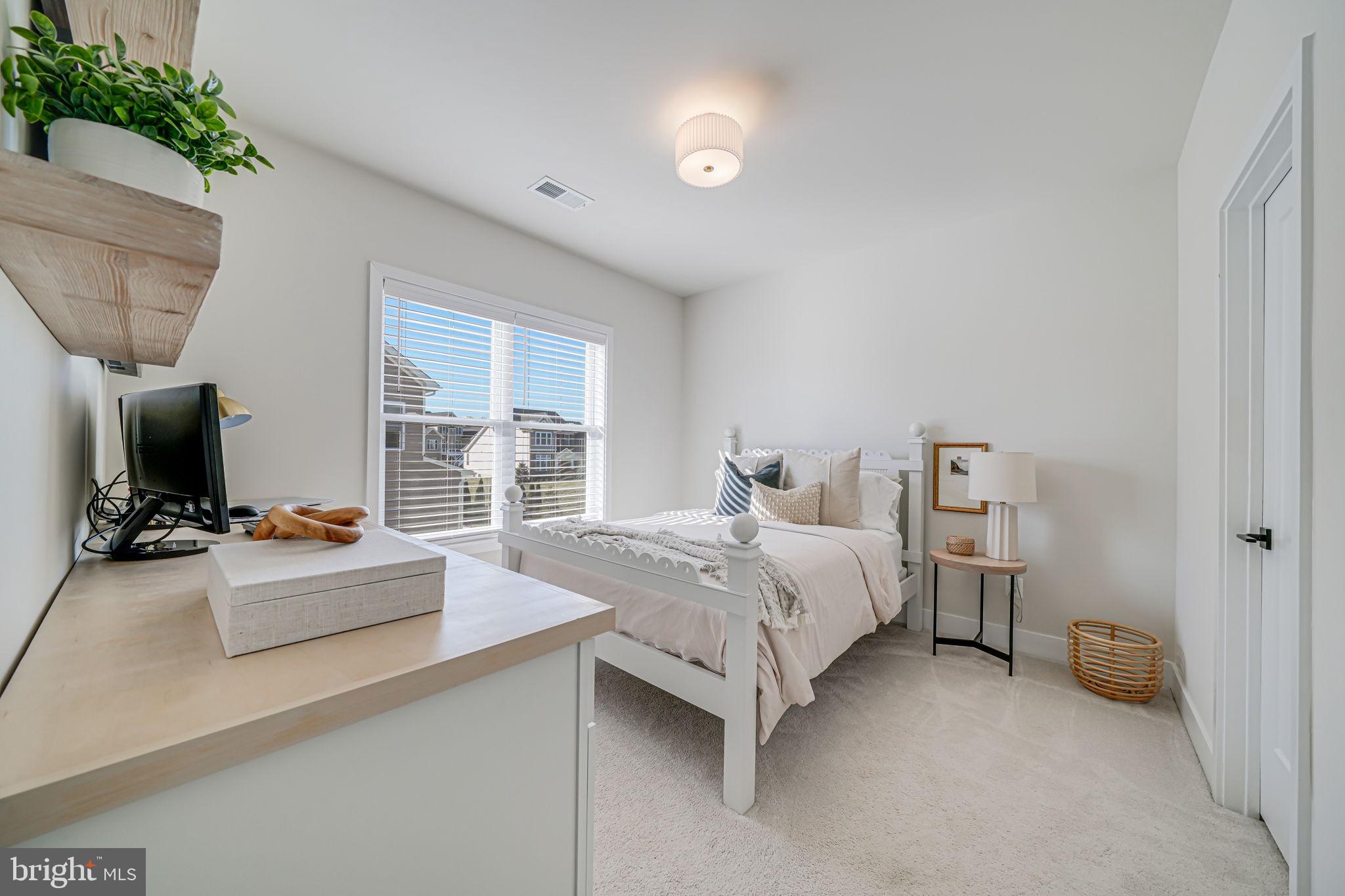 DOMINION VALLEY COUNTRY CLUB - Residential