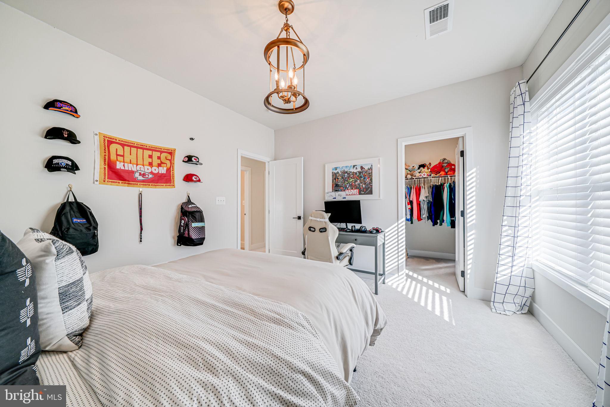 DOMINION VALLEY COUNTRY CLUB - Residential