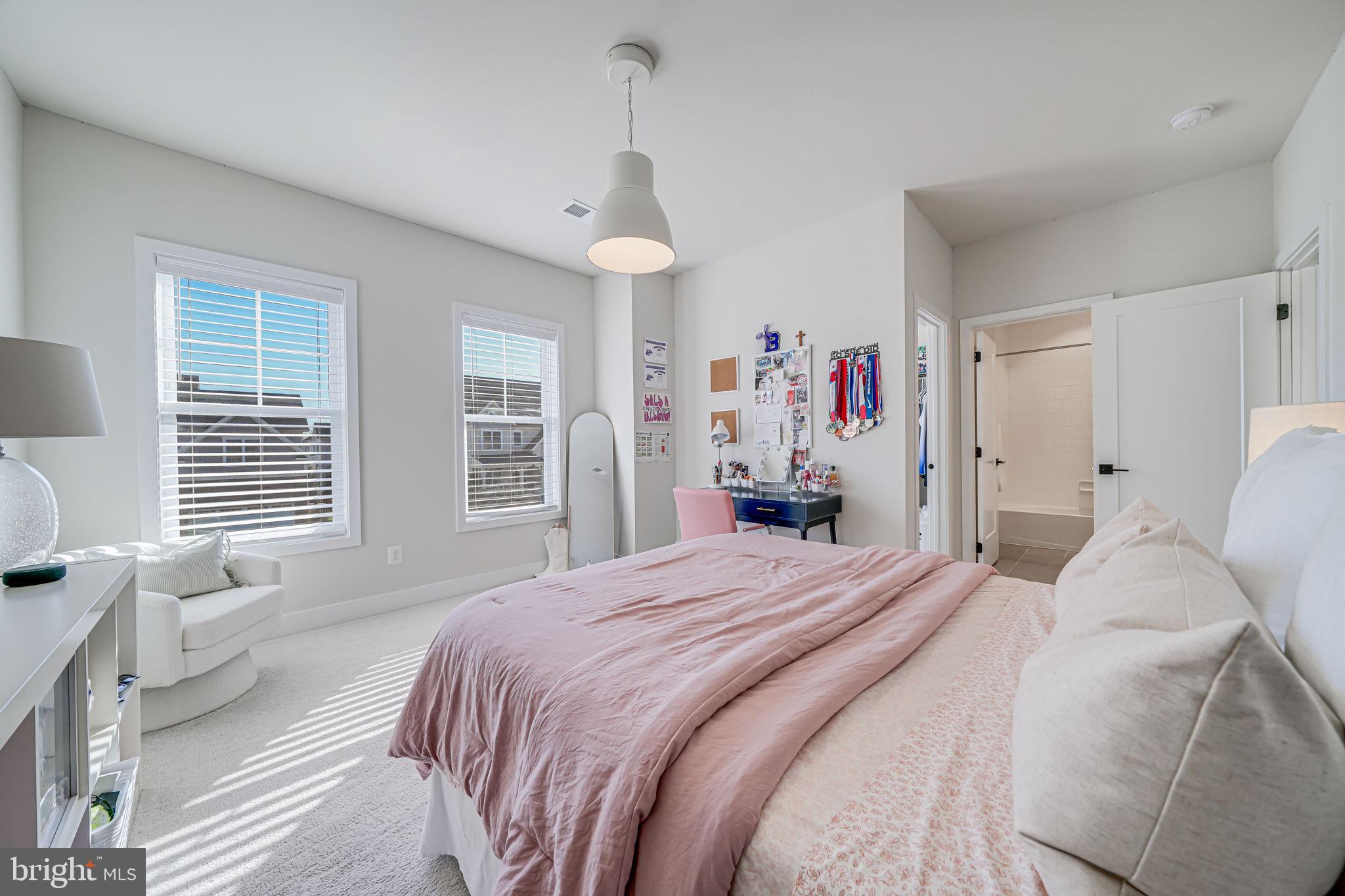 DOMINION VALLEY COUNTRY CLUB - Residential