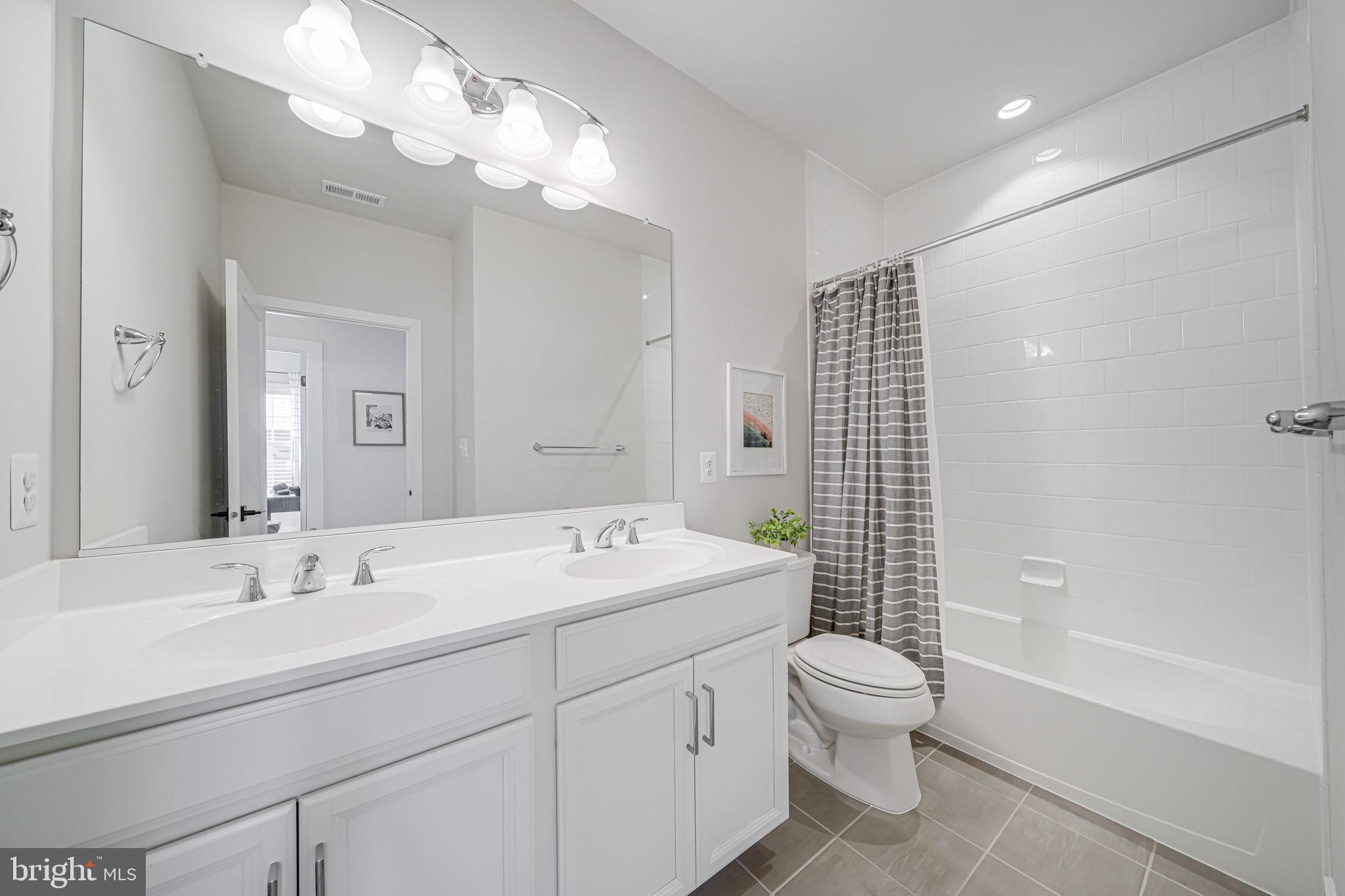 DOMINION VALLEY COUNTRY CLUB - Residential