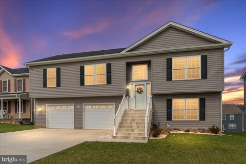 330 POCHARDS COURT MARTINSBURG WV 25403