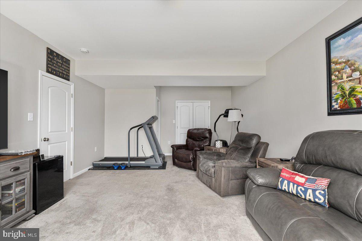 RED HILL - Residential