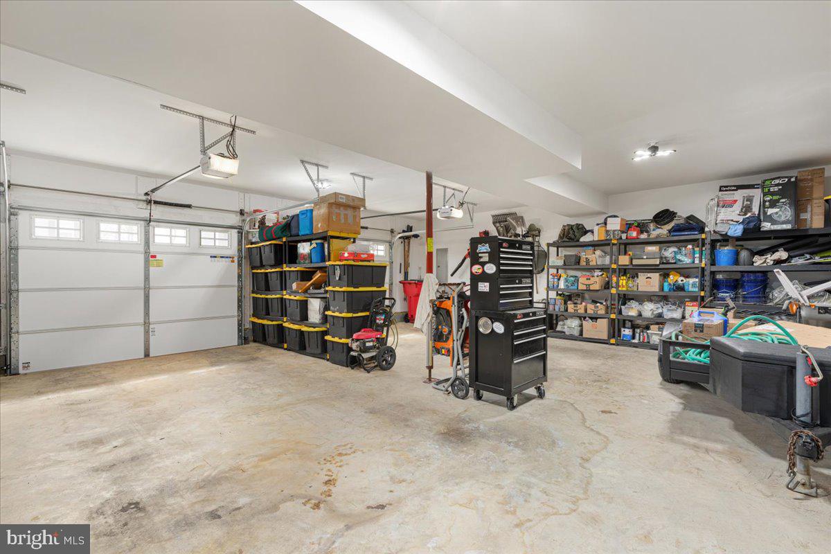 RED HILL - Residential