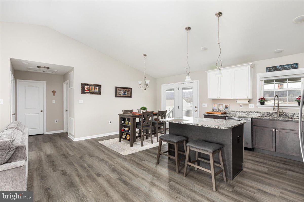 RED HILL - Residential