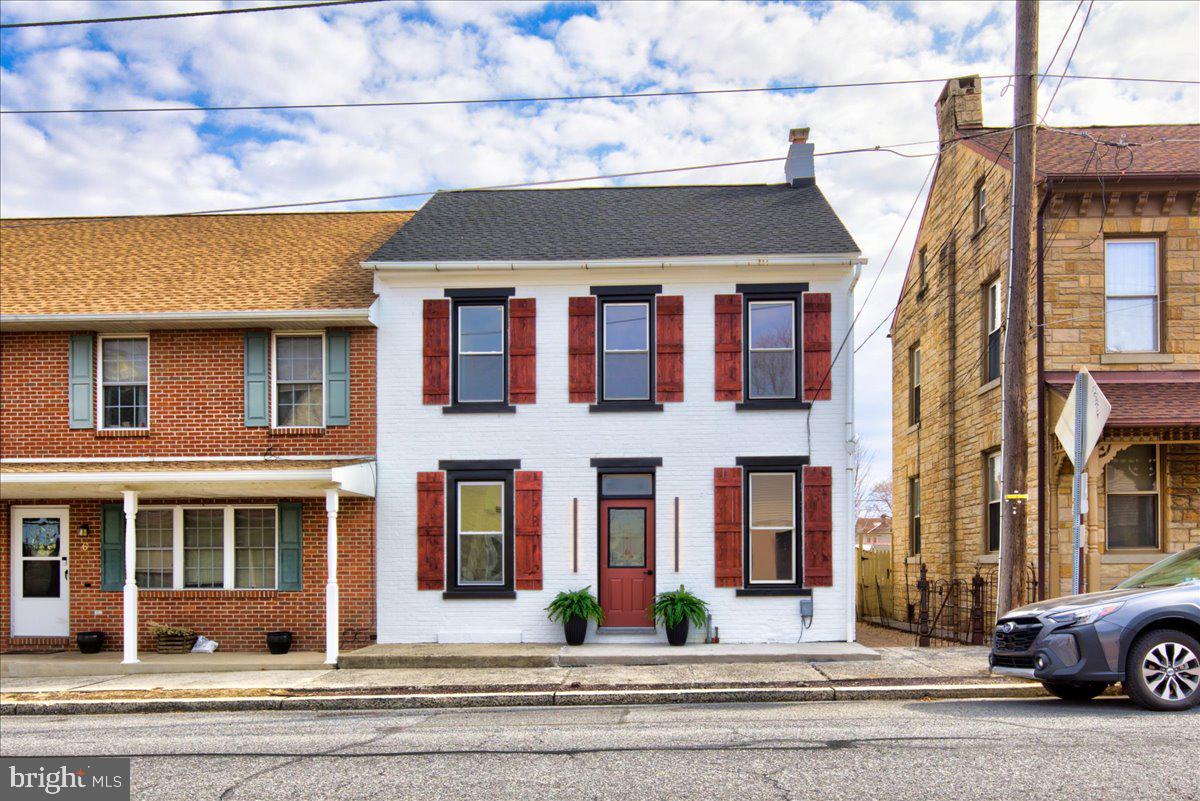 10 S KEMP STREET