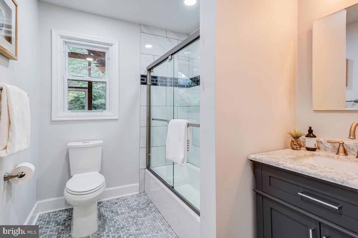 GOLF CLUB MANOR - Residential