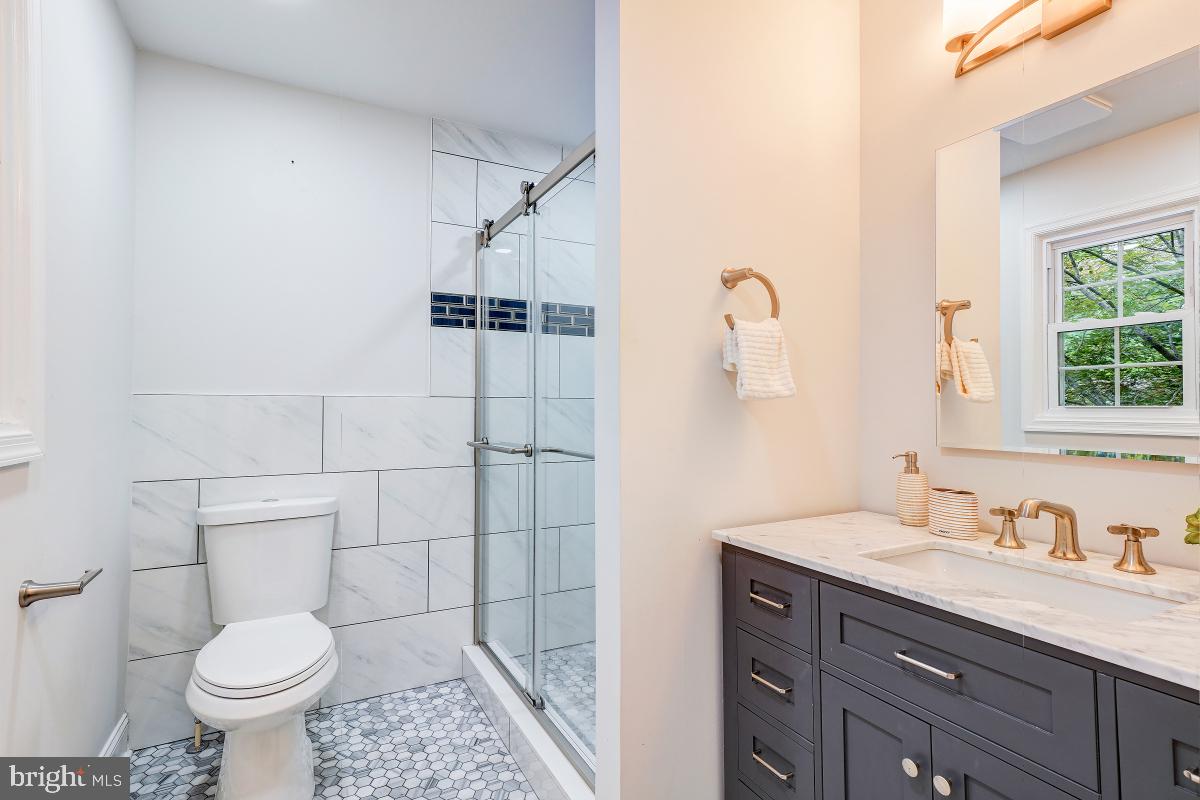 GOLF CLUB MANOR - Residential