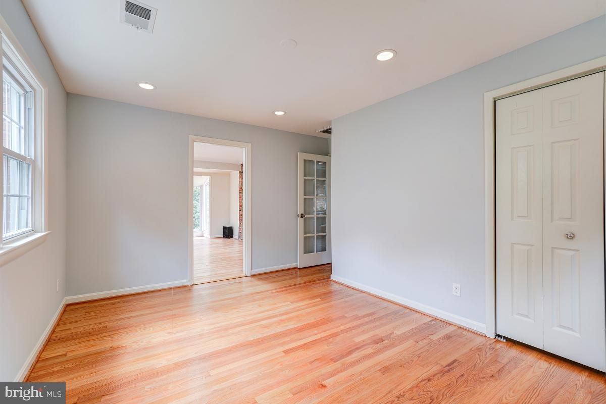 GOLF CLUB MANOR - Residential