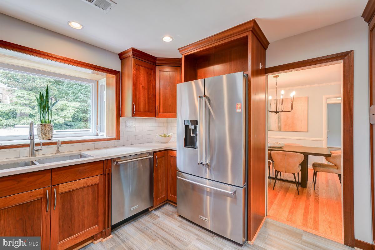 GOLF CLUB MANOR - Residential