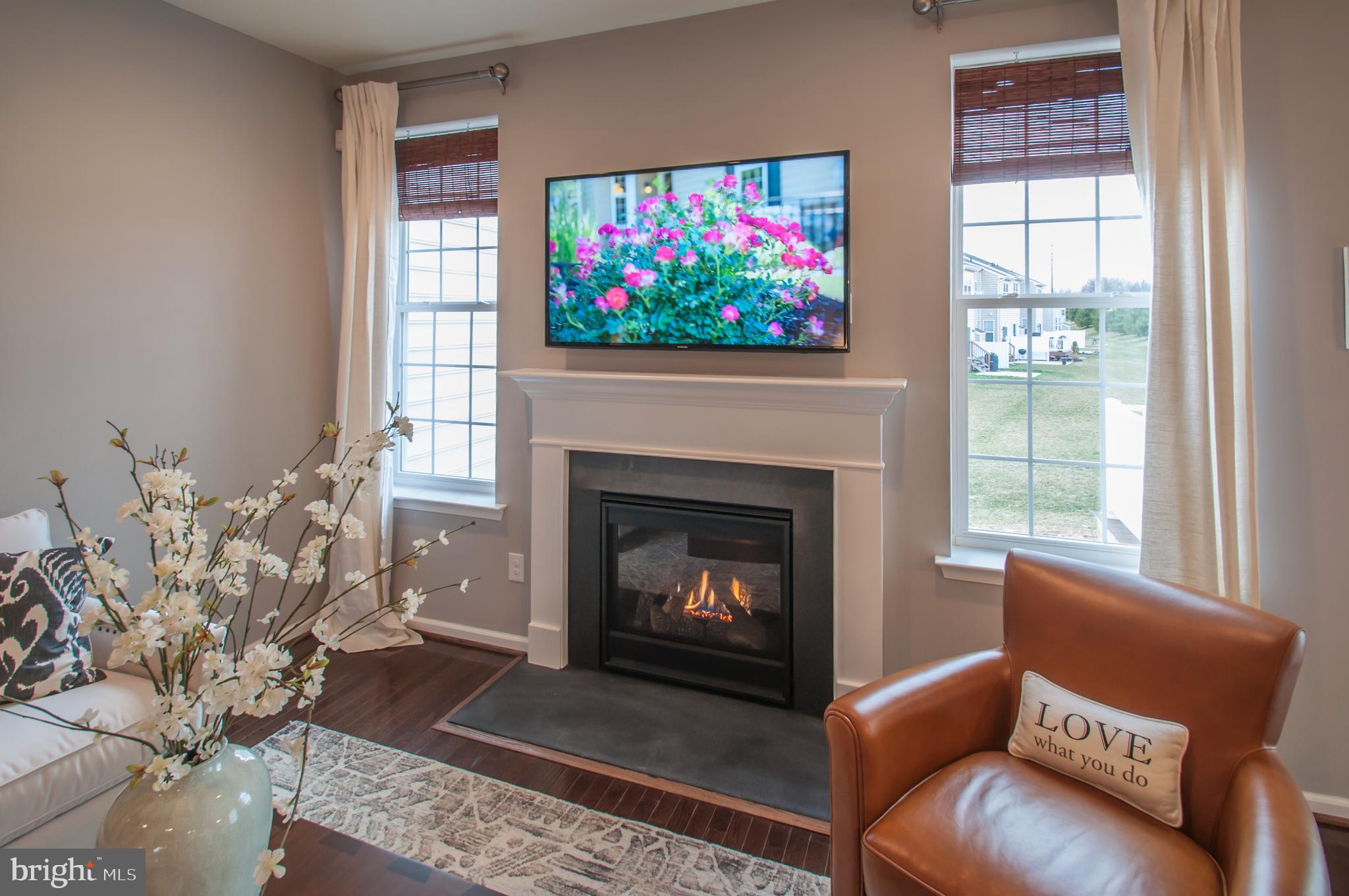 HIDDEN MEADOWS - Residential