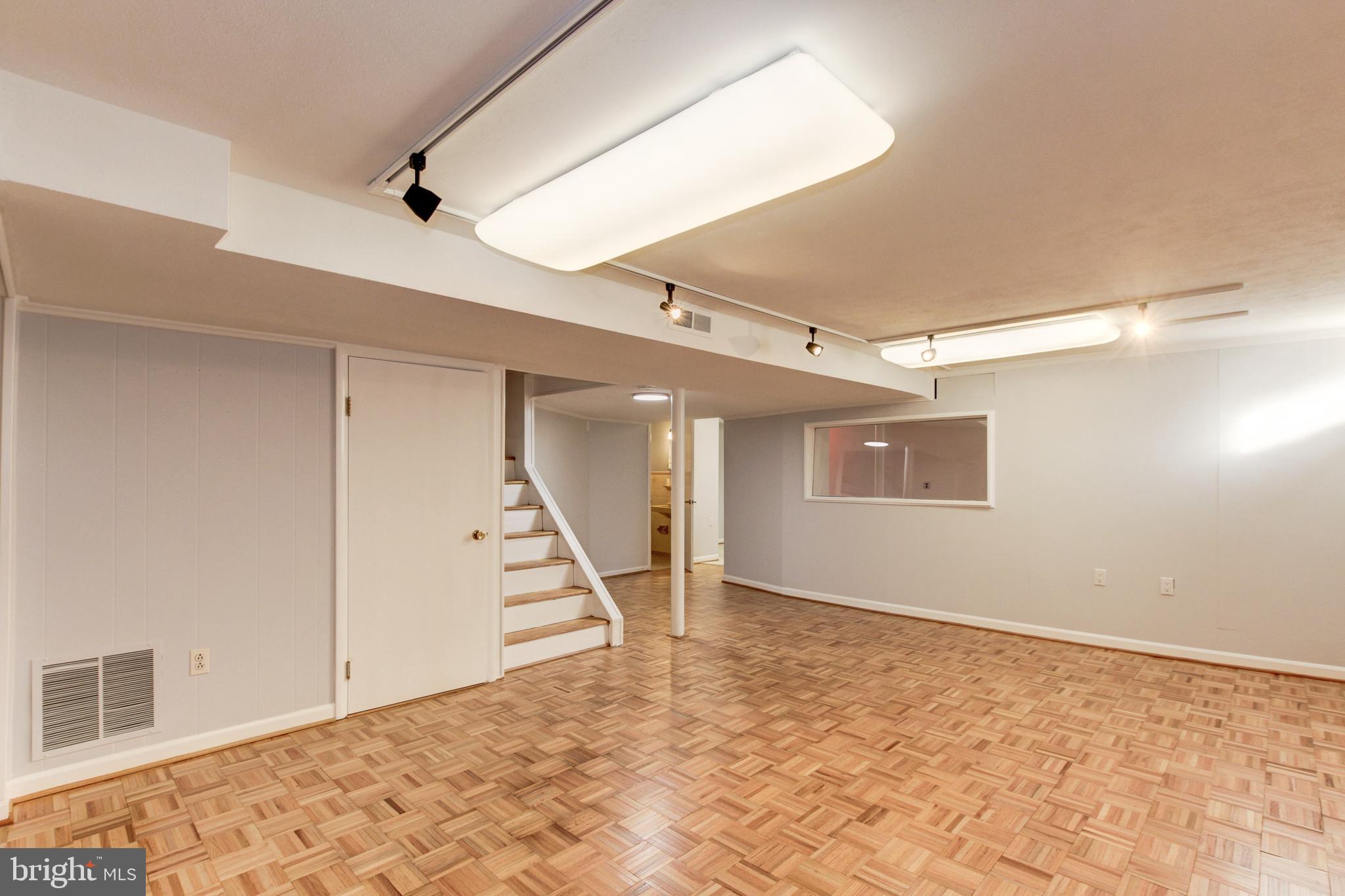 BELTSVILLE HEIGHTS - Residential